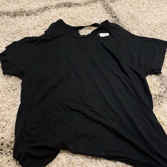 Chaser Tops - NWT Cold Sholder rip neck CHASER Top